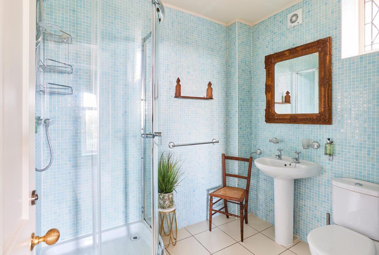 The Spa Chalet Scarborough Hot Tub, Pool, Gym, Beach Location Luaran gambar